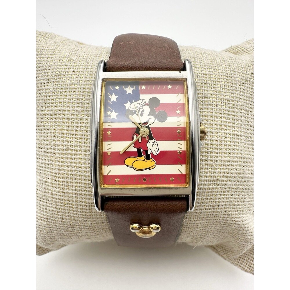 Disney Mickey Mouse Salutes American Flag Watch Retired Collectible